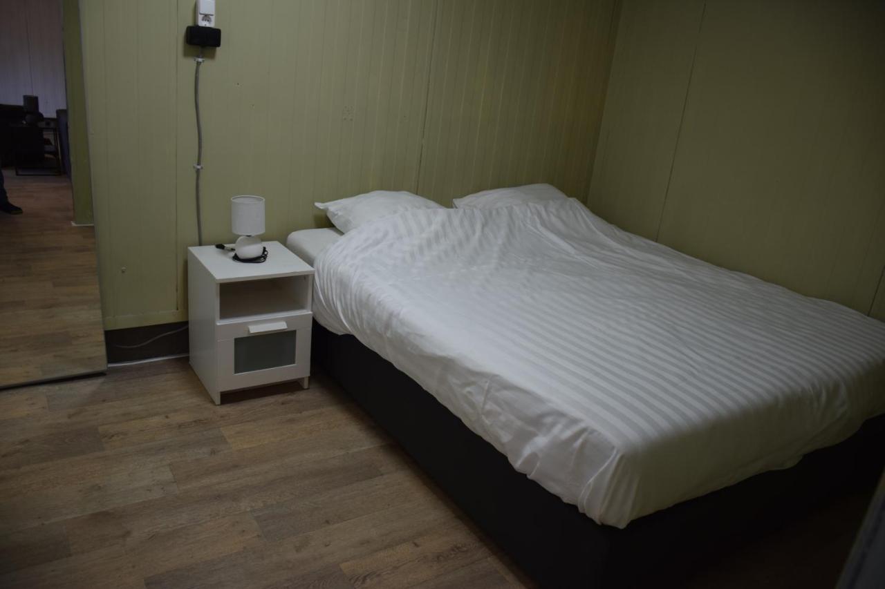 Camping Family Room Ter Aar Bagian luar foto